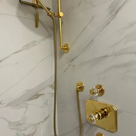 Golden Exklusiv アパート